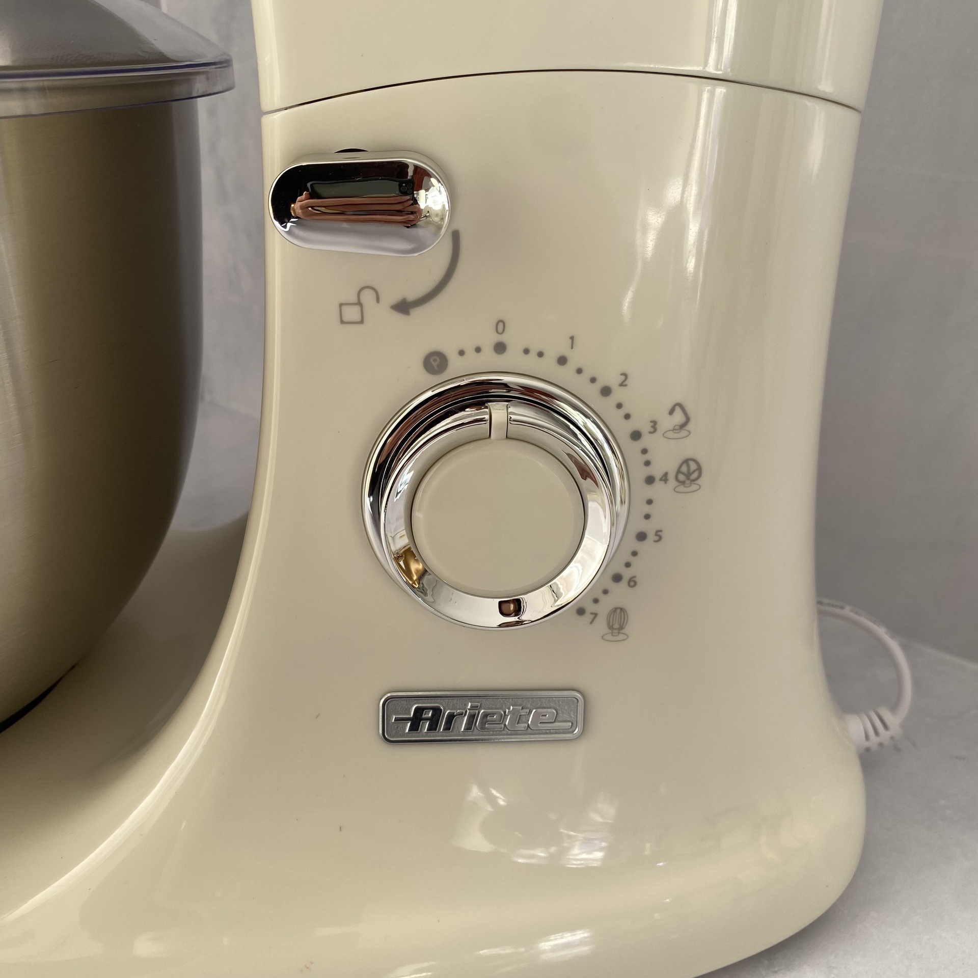 Vintage Petrin Beige