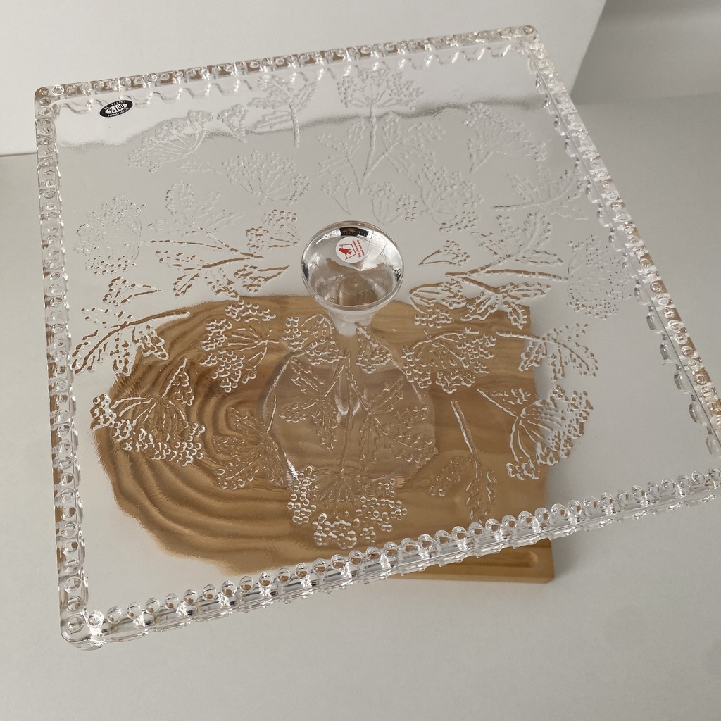 Assiette A Gateaux Carree A Pied Petite 