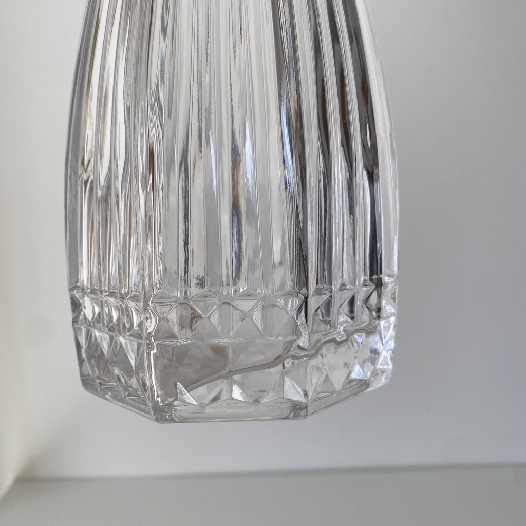 Linea Carafe
