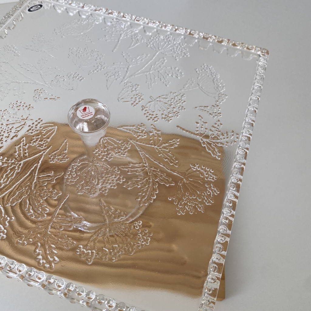 Assiette A Gateaux Carree A Pied Moyenne