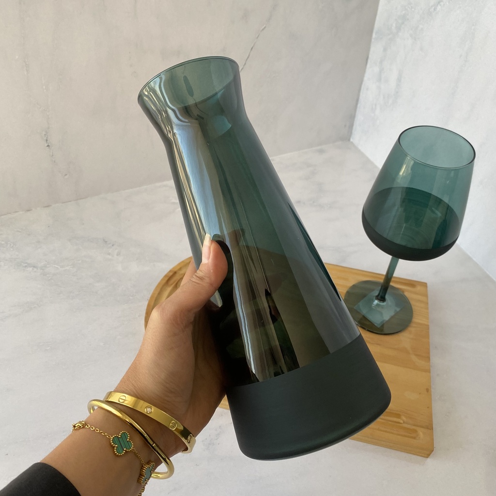 carafe 114.5 cl matte vert