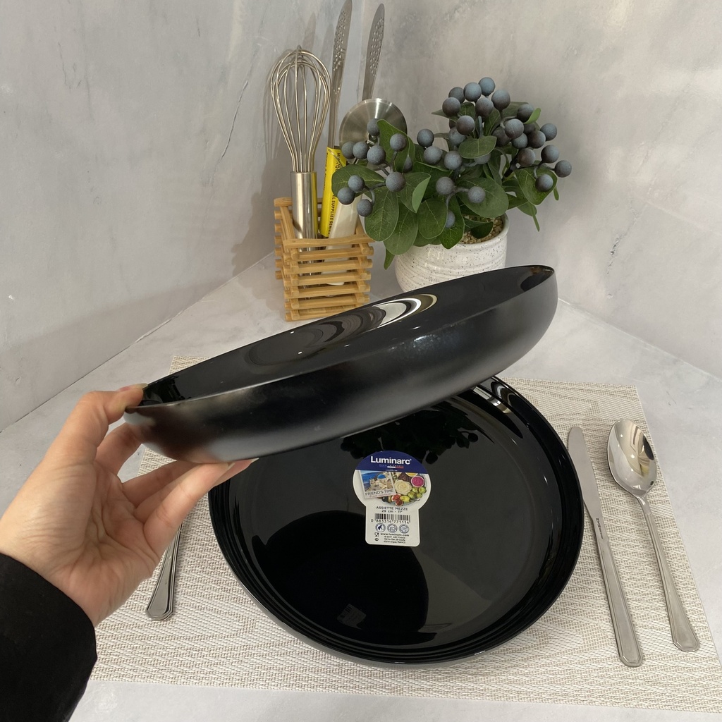 Friends Time Assiette Ronde Creuse Noir 25 Cm