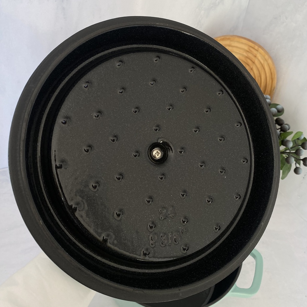 MARMITE EN FONTE RONDe 24 CM 4.2L