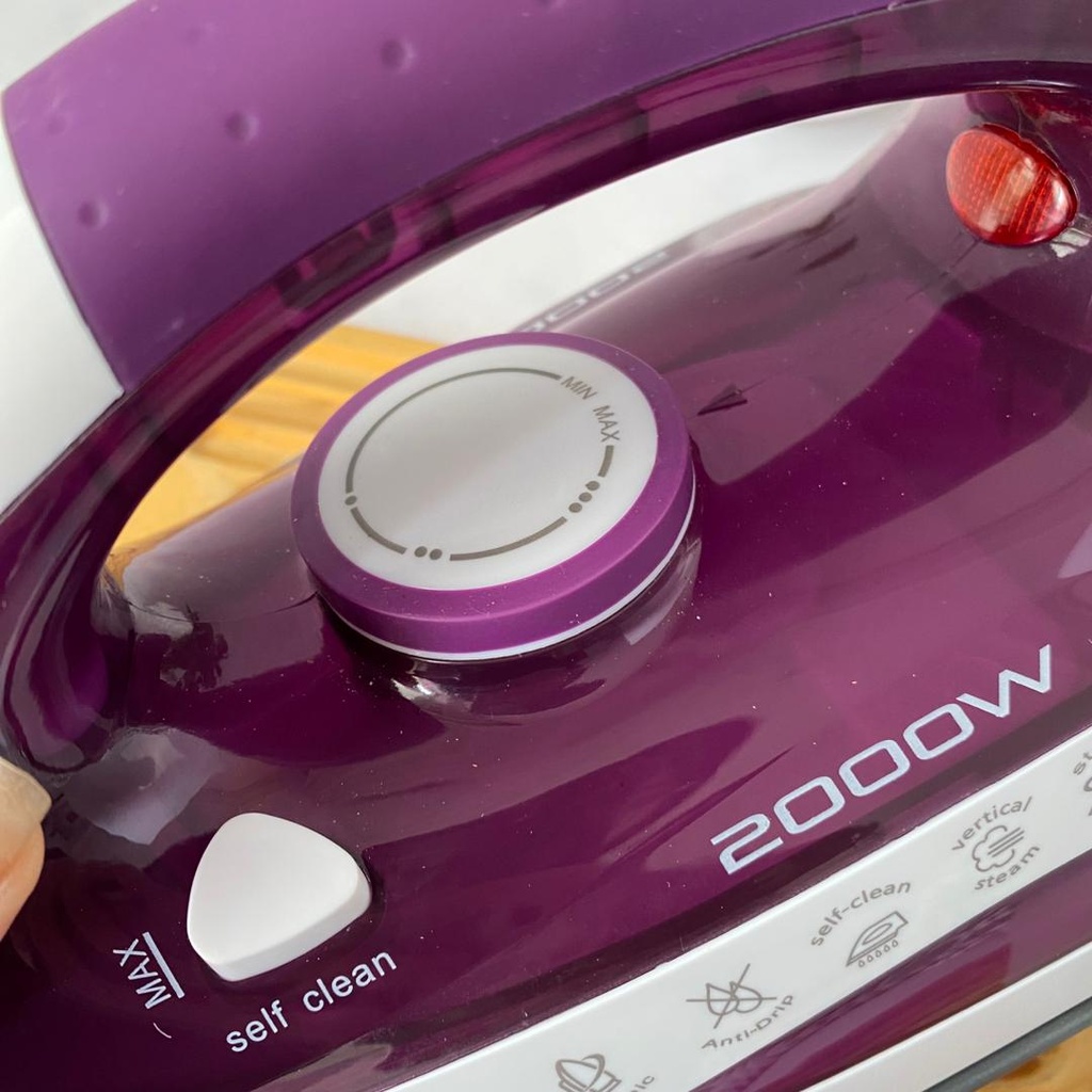 Fer A Repasser Vapeur Violet