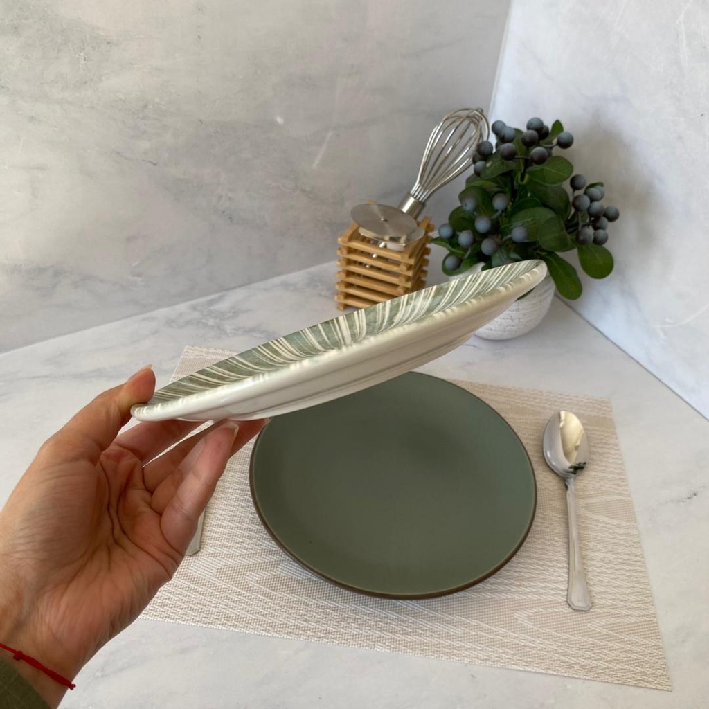 Assiette plate EO 19