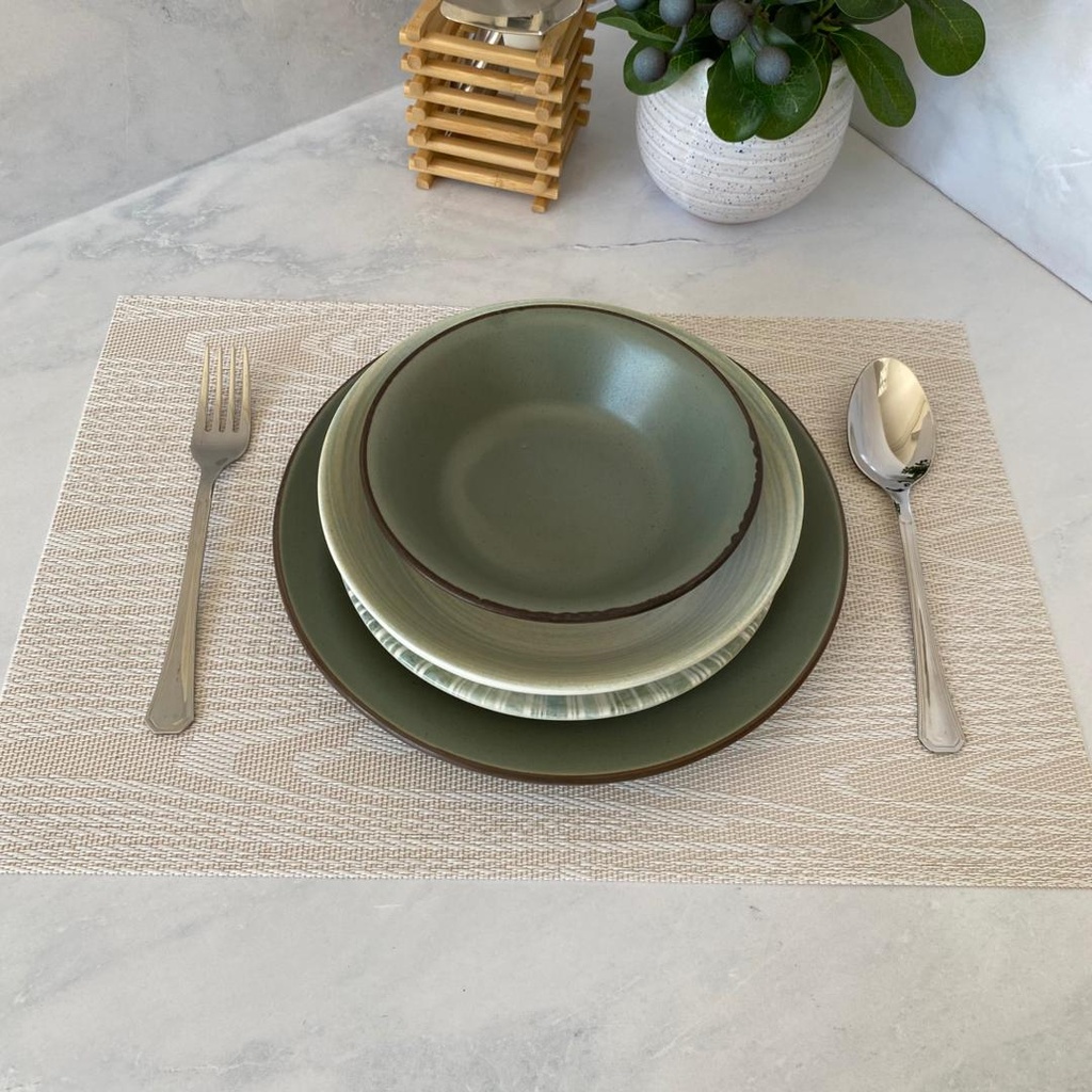 Assiette plate EO 19