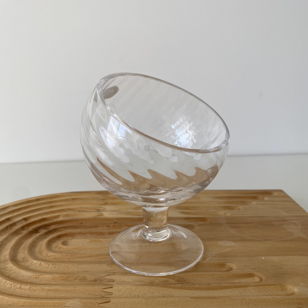 12*16,5 CM  MIGNON COUP A PIED