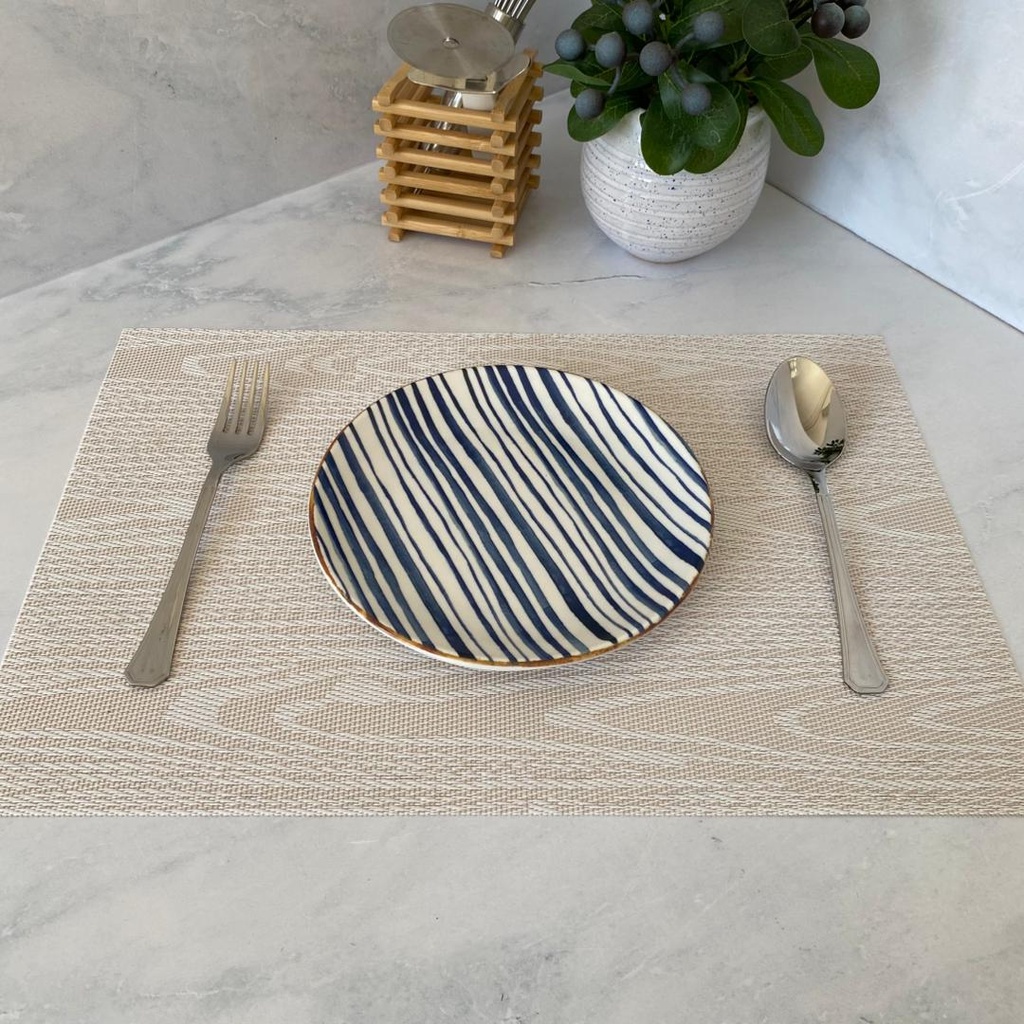 Assiette plate EO 19