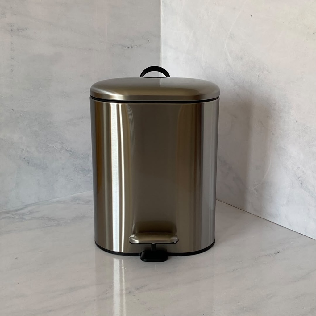 Poubelle rectangulaire-ovale 5 L à fermeture douce