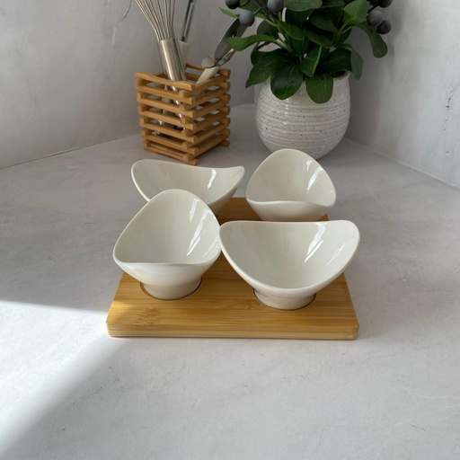 [LQ-QB0162A-S4-B039] مجموعة من 4 أكواب مع طبق خشبي