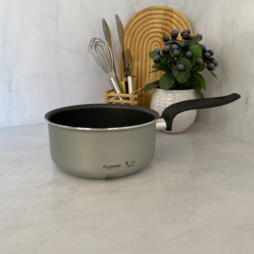 [FTWC11850] The Wall Casserole 18Cm Silver