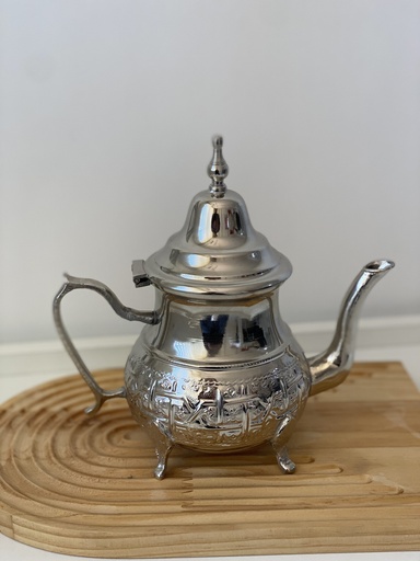 [005431] thiere ** 8* / 43