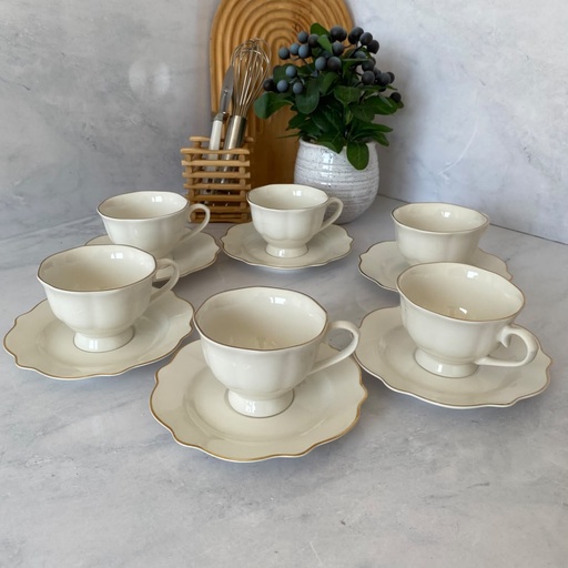 [NC257664] Golden Scalloped Service A Lait 12 Pcs